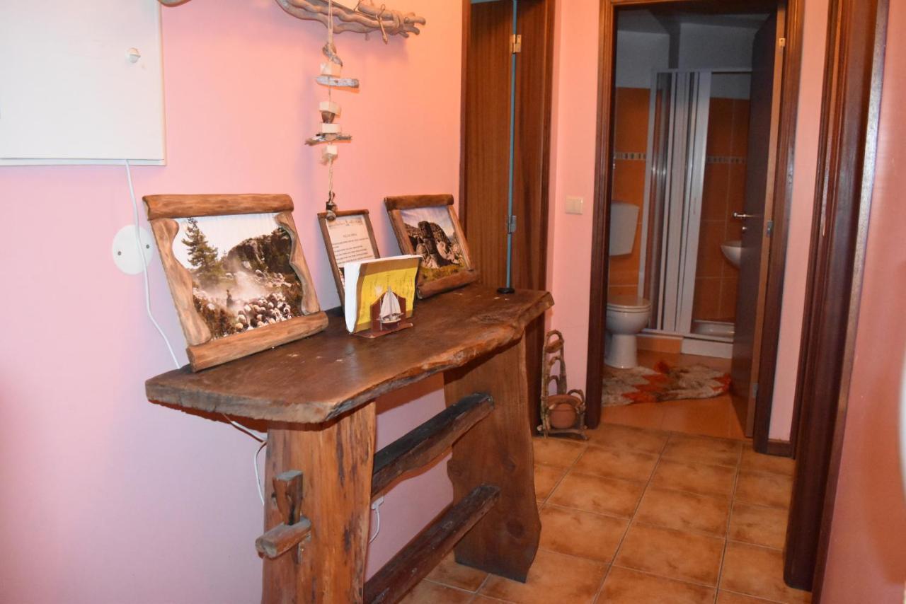 Casa na Serra da Estrela Melo Exterior foto
